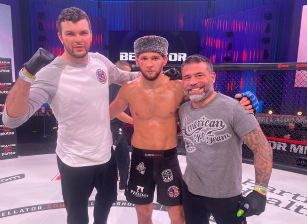 Донской боец Александр Шаблий успешно дебютировал в Bellator
